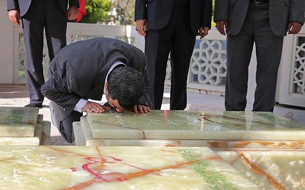 (تصاویر) بازگشت احمدی‌نژاد به دانشگاه