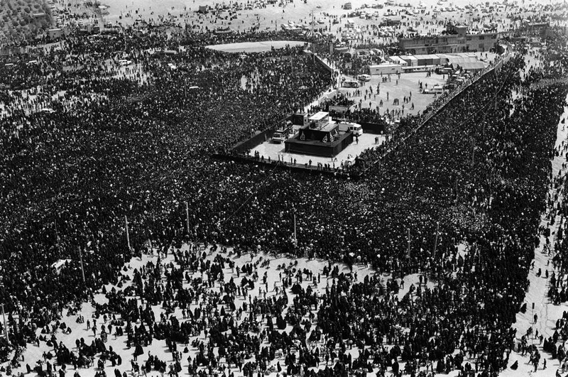 رحلت امام و بزرگترین تشییع جنازه تاریخ