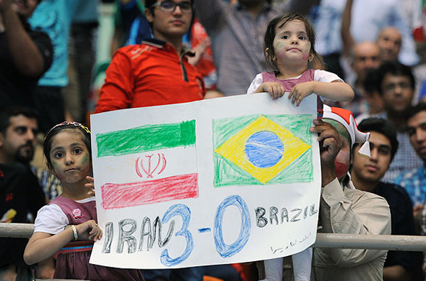 131588 215 حواشی دومین پیروزی والیبال ایران از برزیل (تصاویر)