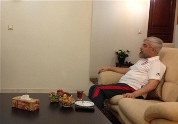 (تصاویر) رهبران در حال تماشای جام جهانی +روحانی 1