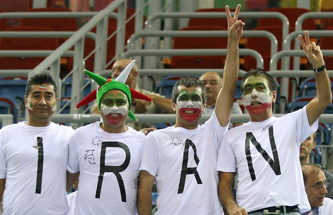 عکس هواداران ایرانی تماشاگران والیبال تماشاگران زن والیبال تماشاگران ایرانی والیبال تماشاگران آمریکا