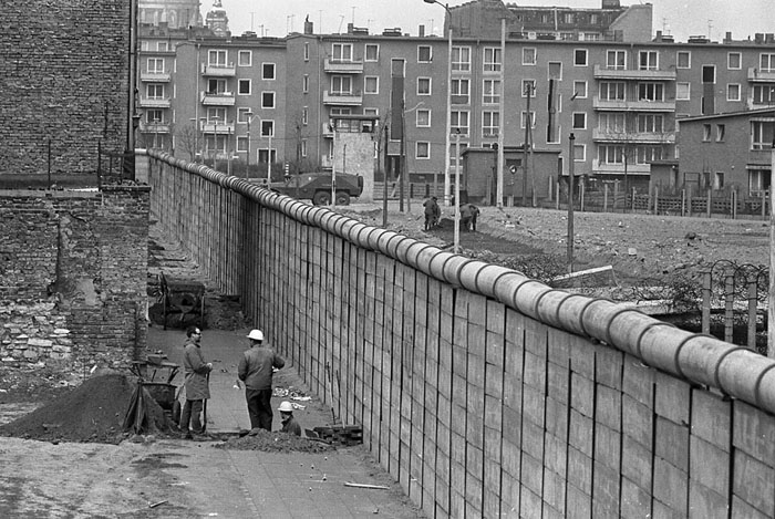 (تصاویر) دیوار برلین از پیدایش تا فروپاشی