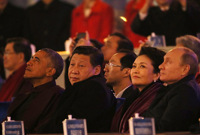 169670 608 صمیمی شدن پوتین با زن رئیس جمهور چین جنجال شد+تصاویر
