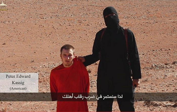 (تصاویر) داعش به امدادگر هم رحم نکرد