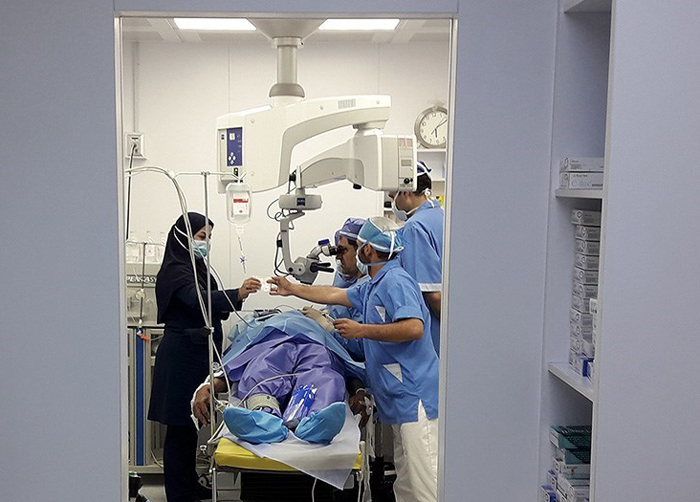 (تصاویر) ۱۵عمل جراحی توسط وزیر بهداشت