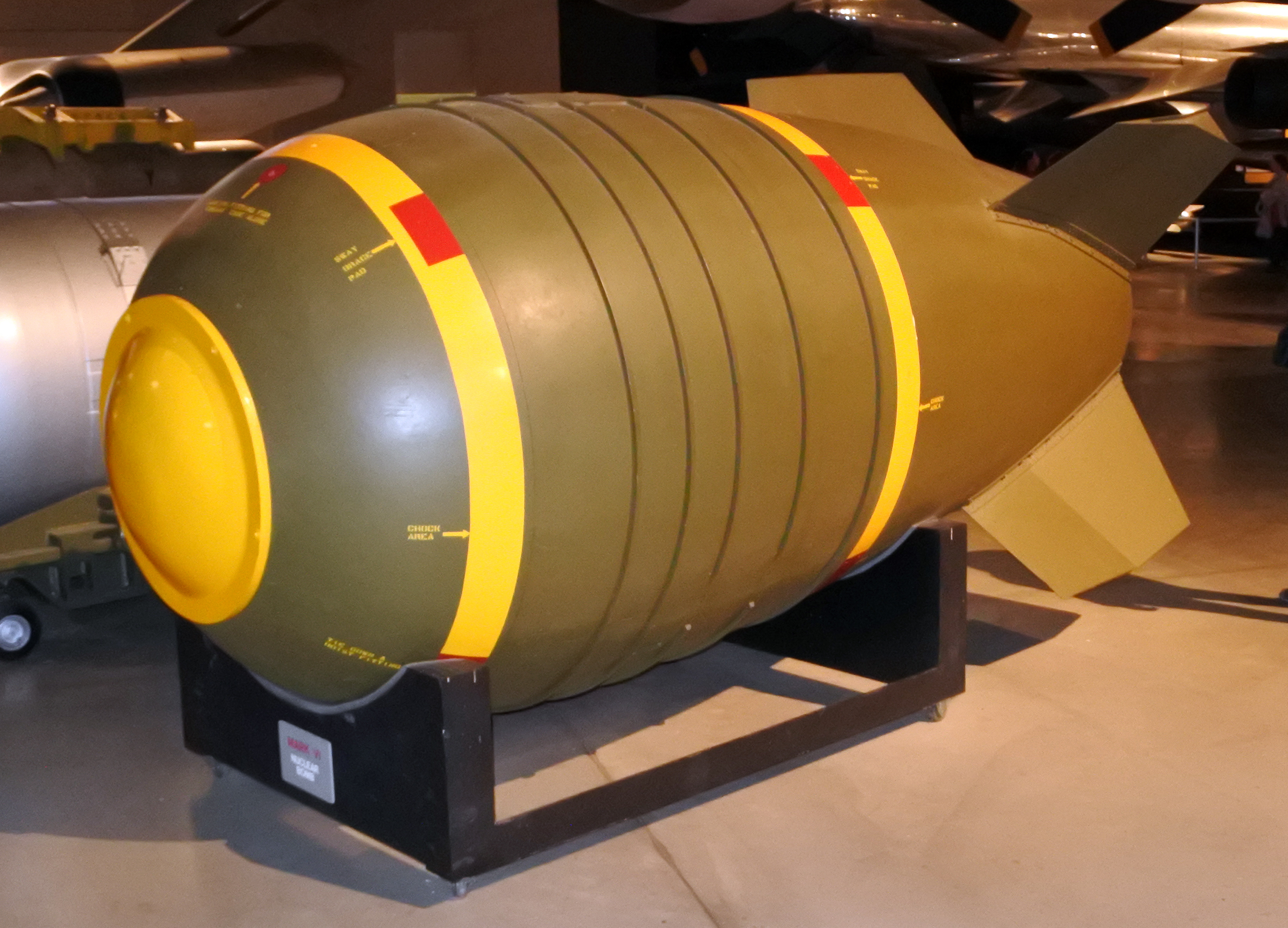 Nuclear b. Атомная бомба MK.6. Mk17 ядерное оружие. Atomic Bomb MK.4. Ядерная боеголовка Mark III.