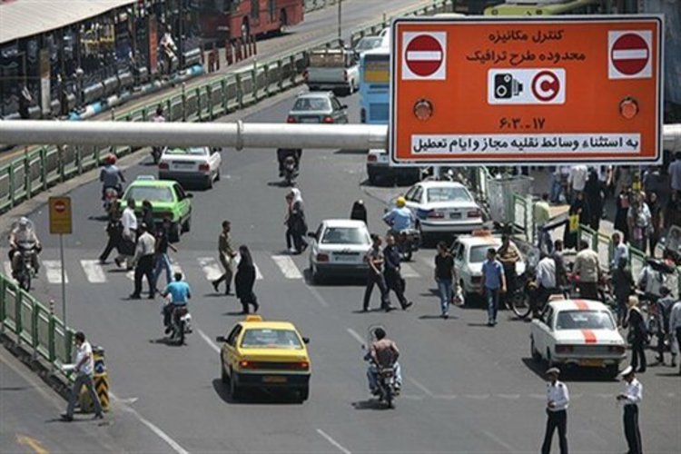 ورود خودروهای شهرستانی به تهران محدود می‌شود