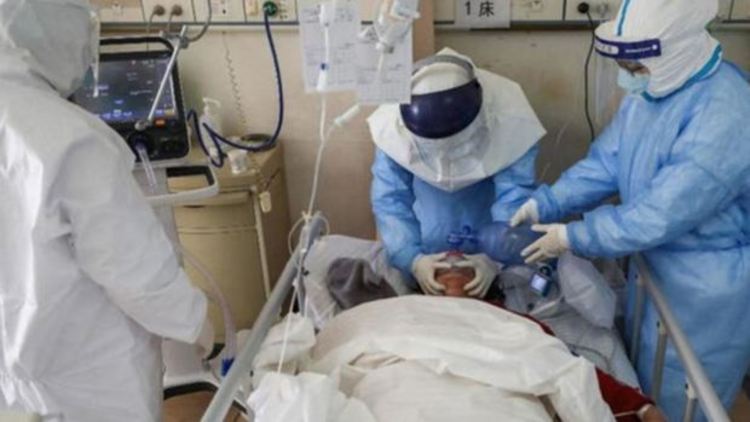فرارو | روایت تکان‌دهنده‌ی یک پرستار از مرگ بیماران مبتلا به کرونا در یکی  از بیمارستان‌های قم