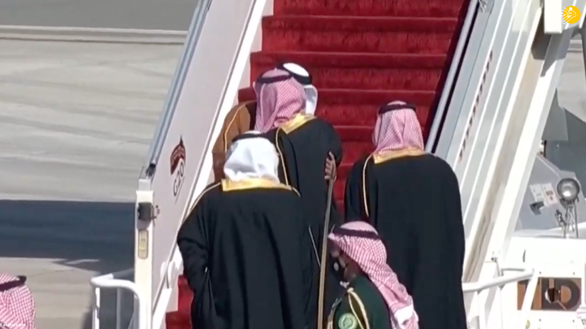 (عکس) استقبال محمد بن سلمان از امیر قطر