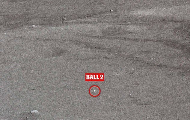 862869 549 - (تصاویر) توپ گمشده‌ی گلف در ماه پیدا شد