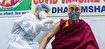 (ویدئو) دالایی لاما واکسن کرونا را دریافت کرد