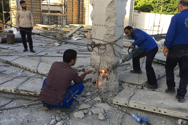 ملک حاشیه‌ساز نیاوران