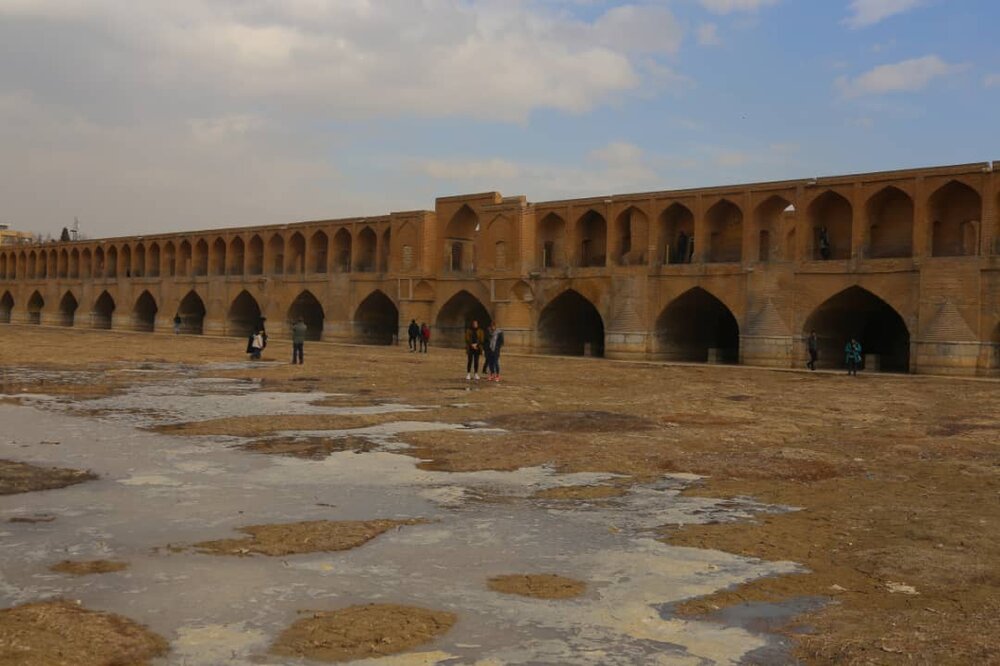 چگونه مسئله آب زاینده‌رود و اصفهان مزمن شد؟