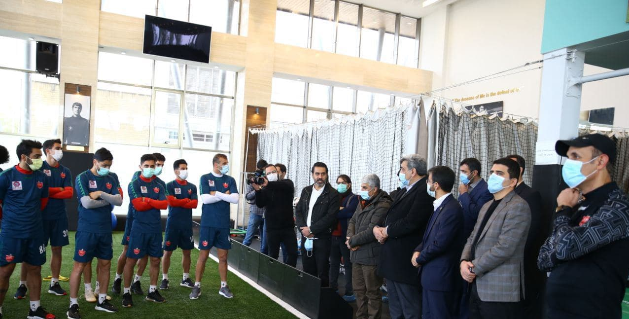 شهردار تهران هم سر از تمرین پرسپولیس درآورد