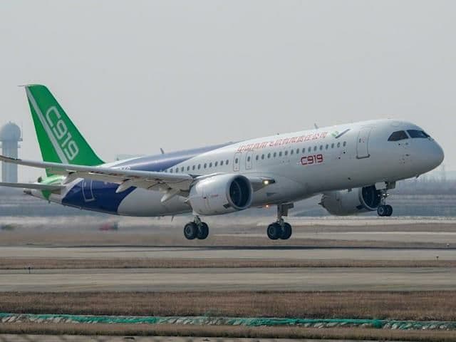 با اولین هواپیمای مسافربری بزرگ چینی آشنا شوید/ چین با این هواپیما با بوئینگ و ایرباس رقابت خواهد کرد