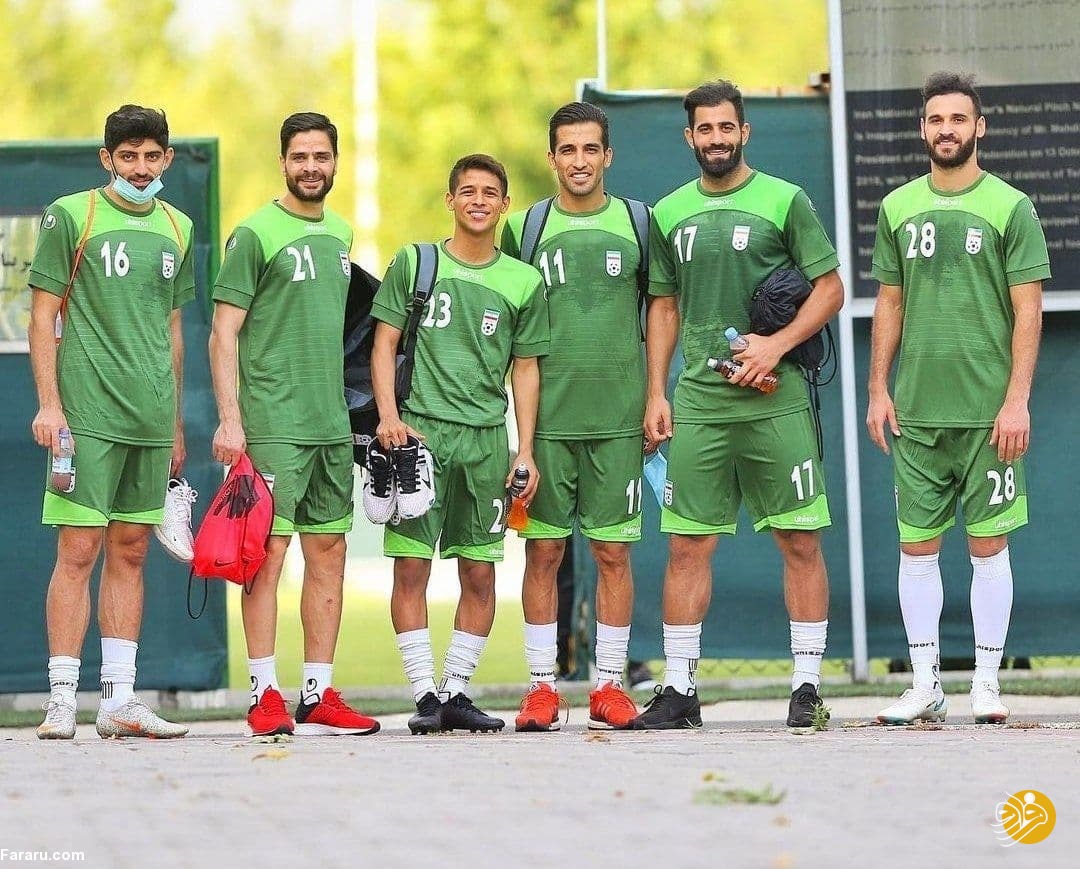 (عکس) مهدی قایدی در محاصره پرسپولیسی‌ها