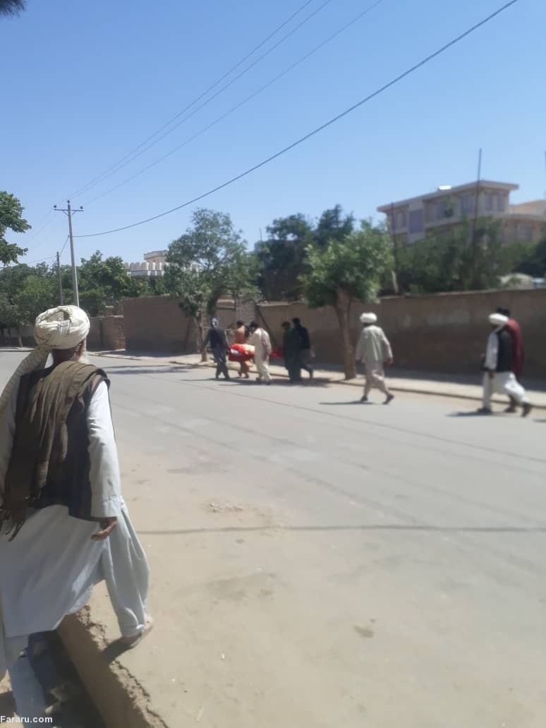 (ویدئو) لحظه ورود طالبان به شهر قلعه نو مرکز ولایت بادغیس