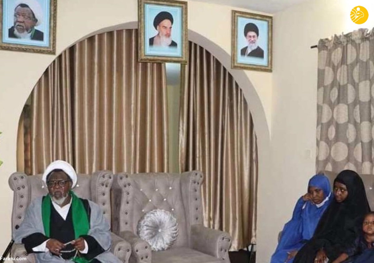 فرارو | عکس امام و رهبری در خانه شیخ زکزاکی