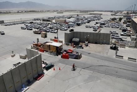 طالبان حضور نیرو‌های چین در فرودگاه بگرام را رد کرد