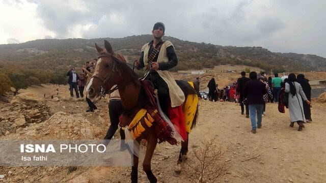 ( ویدئو) تشییع باشکوه سجاد رزمجو خواننده محبوب لُر