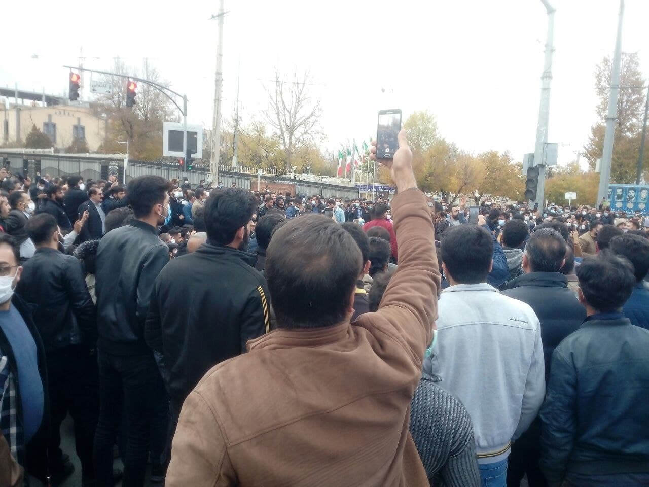(تصاویر) اعتراض مردم چهارمحال و بختیاری به بی‌آبی
