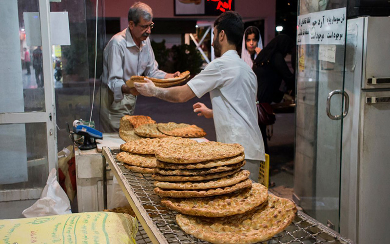 توزیع آزمایشی نان یارانه‌ای در زنجان از اول خرداد