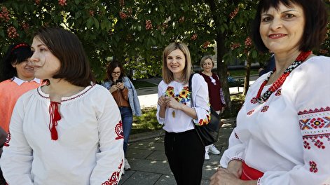 (تصاویر) جشن لباس سنتی ویشیوانکا در اوکراین