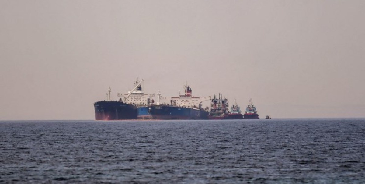 درخواست فرانسه از ایران درباره دو نفتکش توقیف شده یونانی