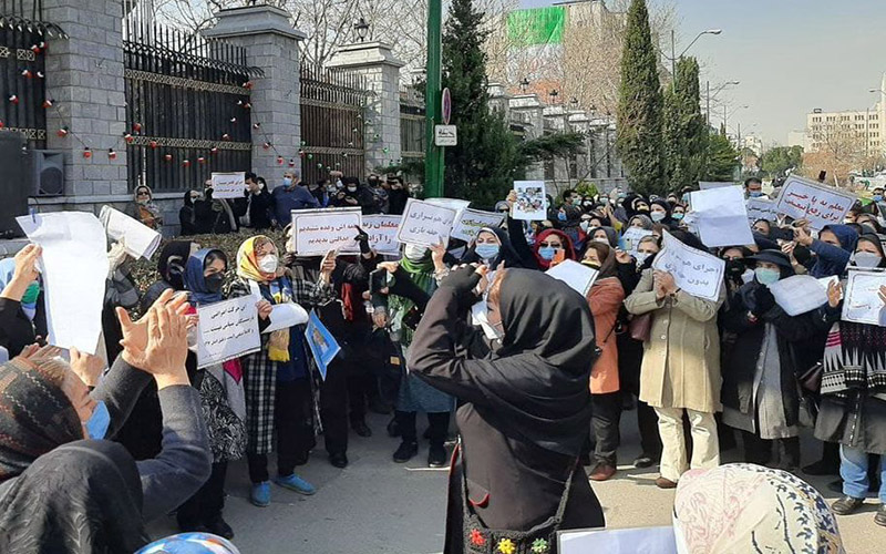 کیهان از خجالت جیران و یاغی درآمد