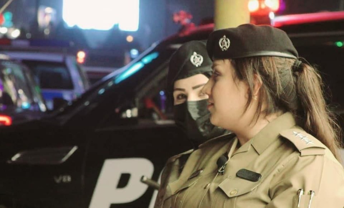 گشت پلیس زن در خیابان‌های بغداد مستقر شد (تصاوير)