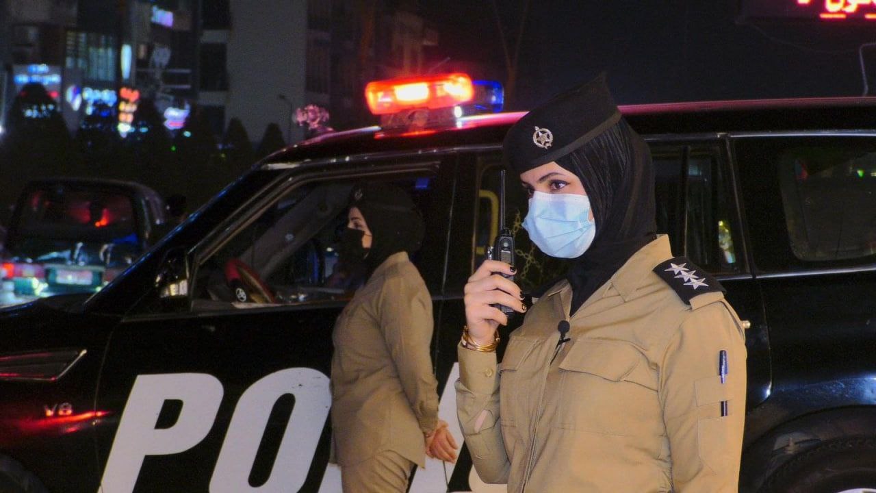 (تصاویر) گشت پلیس زن در خیابان‌های بغداد مستقر شد
