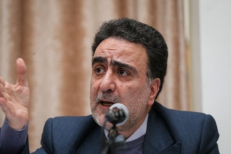 جوانفکر:‌ ساختمان ولنجک محقر بوده و حق احمدی‌نژاد است
