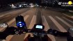 (ویدئو) تک‌چرخ زدن موتورسوار و زمین خوردن او از زاویه‌ای متفاوت