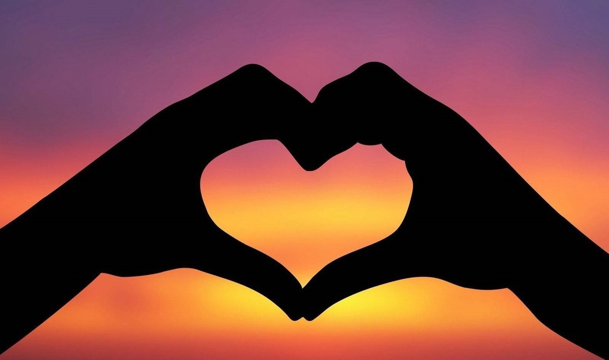«عشق» یا «احتیاج» به دوست داشته شدن؛ نشانه‌های عشق واقعی چیست؟