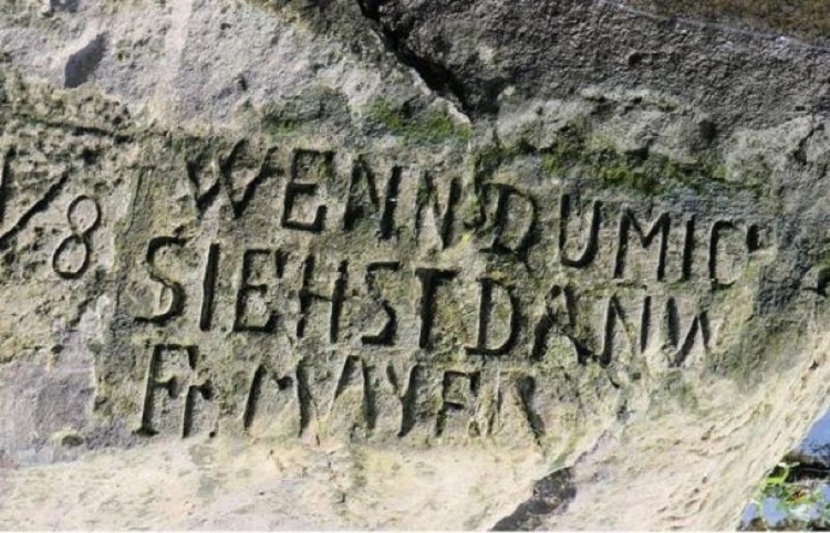 (تصاویر) کشف سنگ نوشته ۴۰۰ ساله با هشداری مرموز