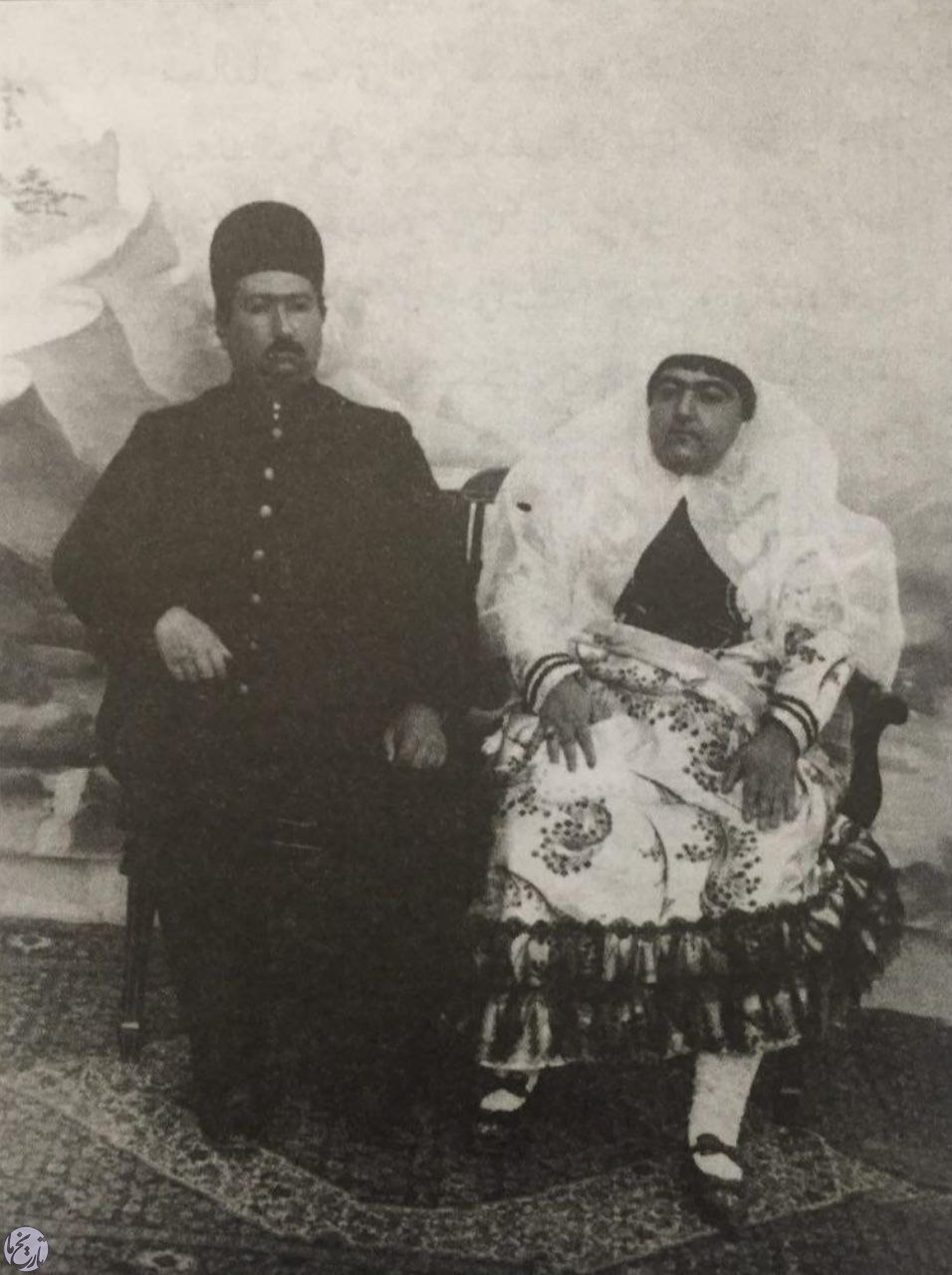 عکسی کمتر دیده شده از محمدعلی‌شاه قاجار و همسرش ملکه جهان