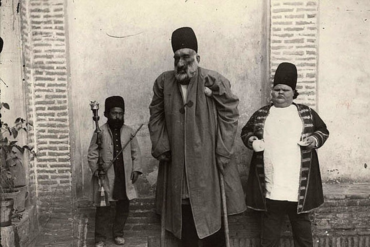 تصاویری از پهلوان ۱۸۳کیلویی دوره شاه قاجار!