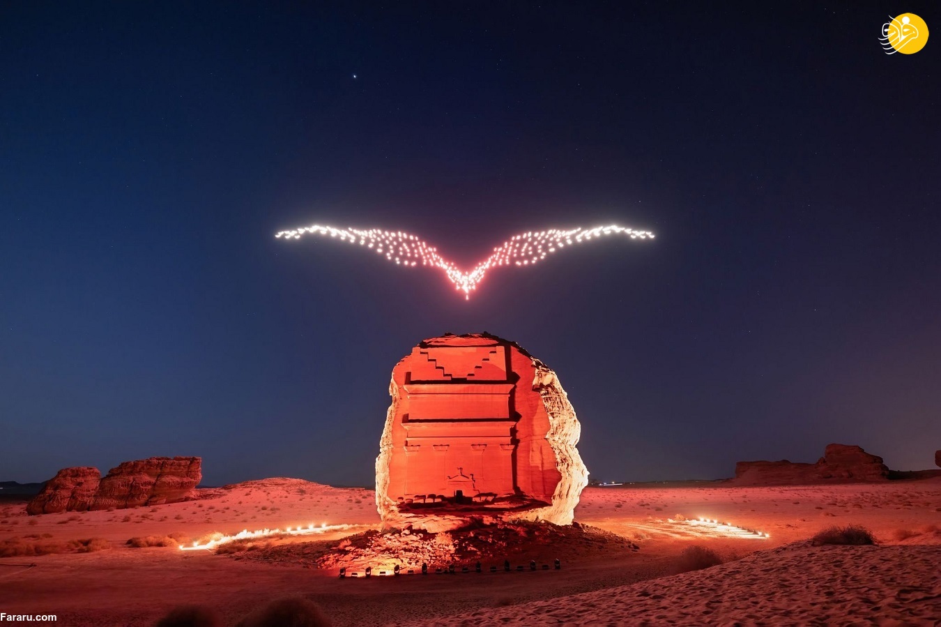 (ویدئو) نمایش خیره کننده ۴۰۰ پهپاد نورانی در آسمان عربستان
