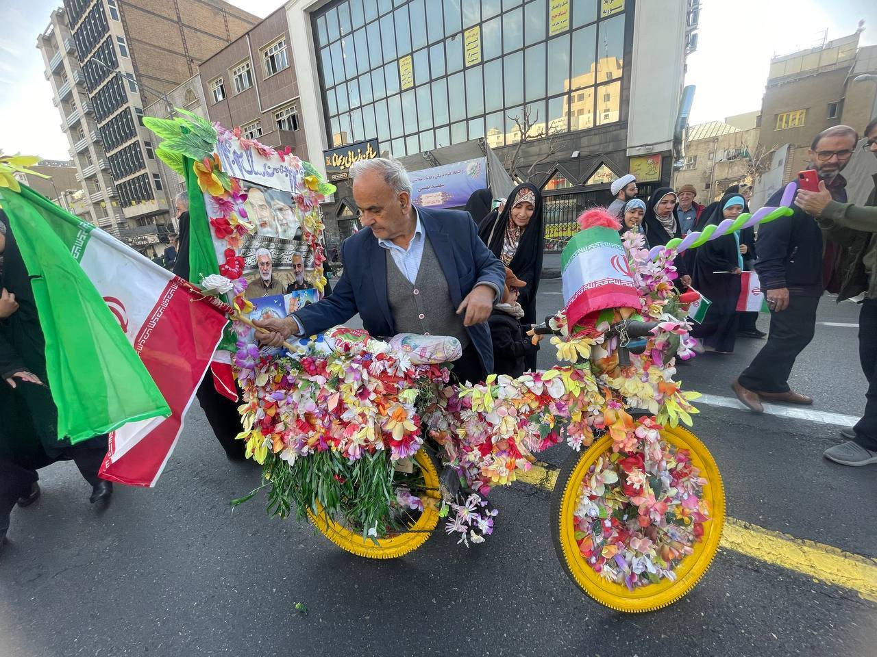 حاشیه و متن راهپیمایی ۲۲ بهمن ۱۴۰۲