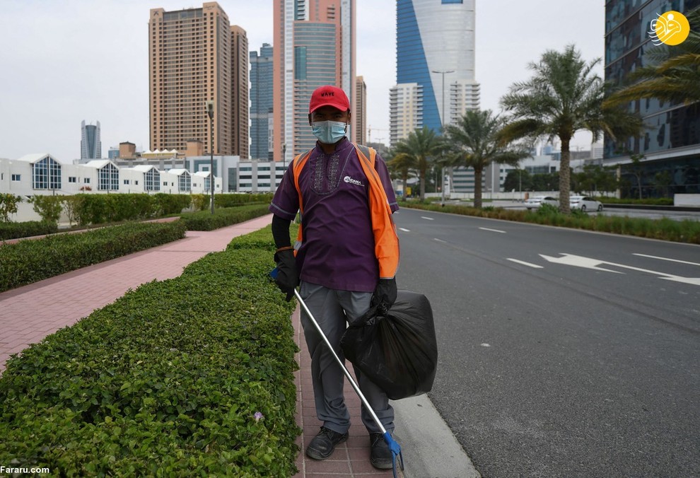 آرجون شرتسا یک کارگر پاکسازی زباله ها در دبی امارات است. او که یک کارگر مهاجر است می گوید برای تأمین زندگی باید کار کند.
