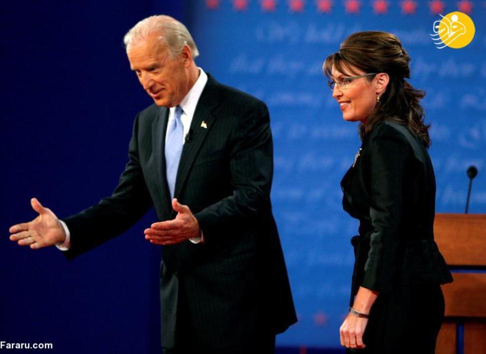 سال 2008: سارا پیلین نامزد جمهوریخواه و جان مک کین و جو بایدن معاون باراک اوباما که در نهایت اوباما وارد کاخ سفید شد.