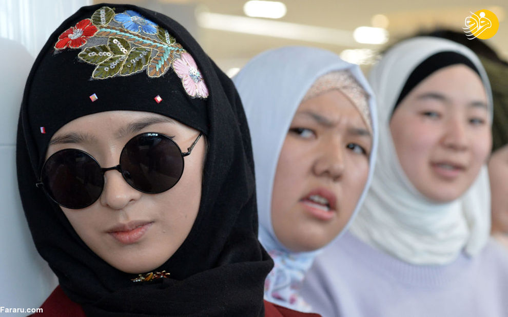 زنان قرقیز در مراسم روز جهانی حجاب در بیشکک 