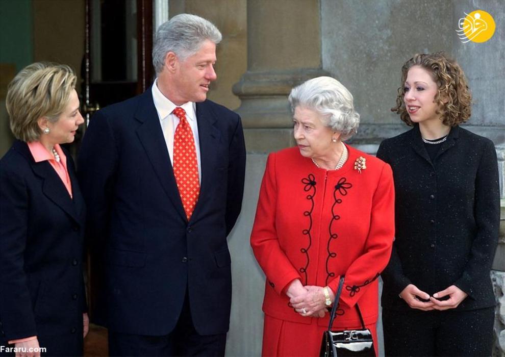 دیدار بیل کلینتون رئیس جمهور آمریکا و همسرش هیلاری با ملکه الیزابت دوم در دسامبر 2000