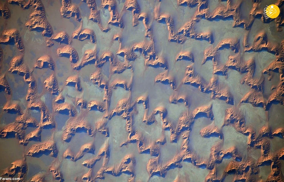 تپه های شنی در صحرای بزرگ آفریقا