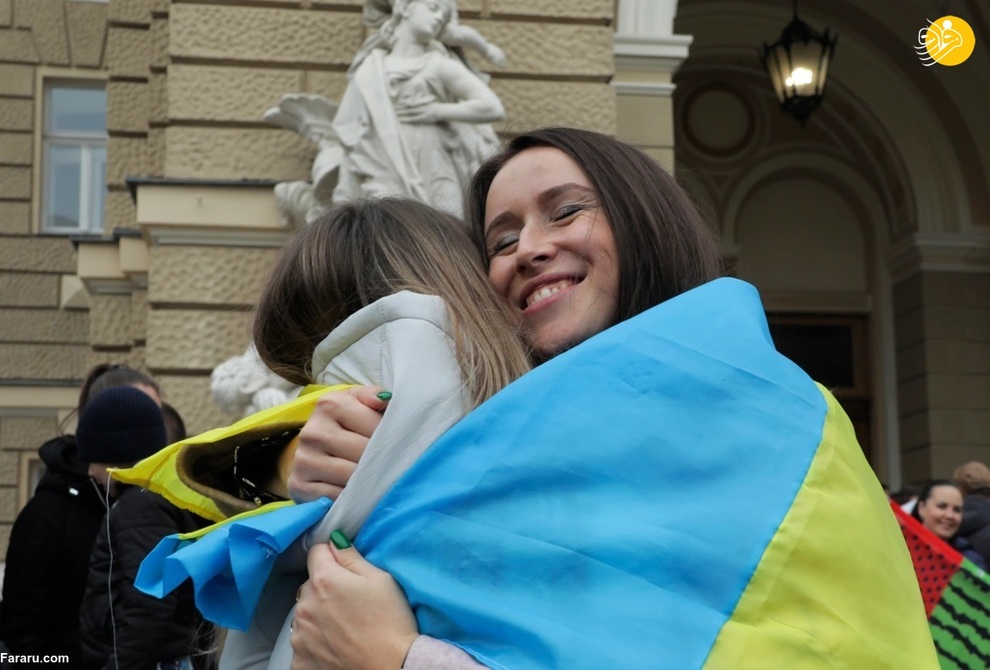 شادی مردم اوکراین پس از آزادسازی خرسون + عکس و فیلم
